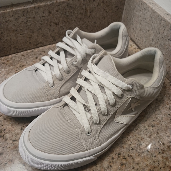 Converse All star unisex gray & white tennis shoes Men's  9  Women's 10.5 - Picture 10 of 15